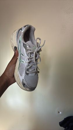 Asics size 6 mint green
