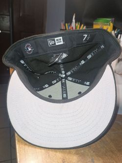 LA Fitted Hat - Black /7 1/2