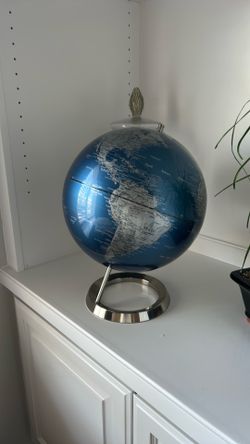 Globe