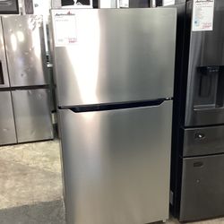 Insignia 18 ft.³ top  mount freezer And refrigerator