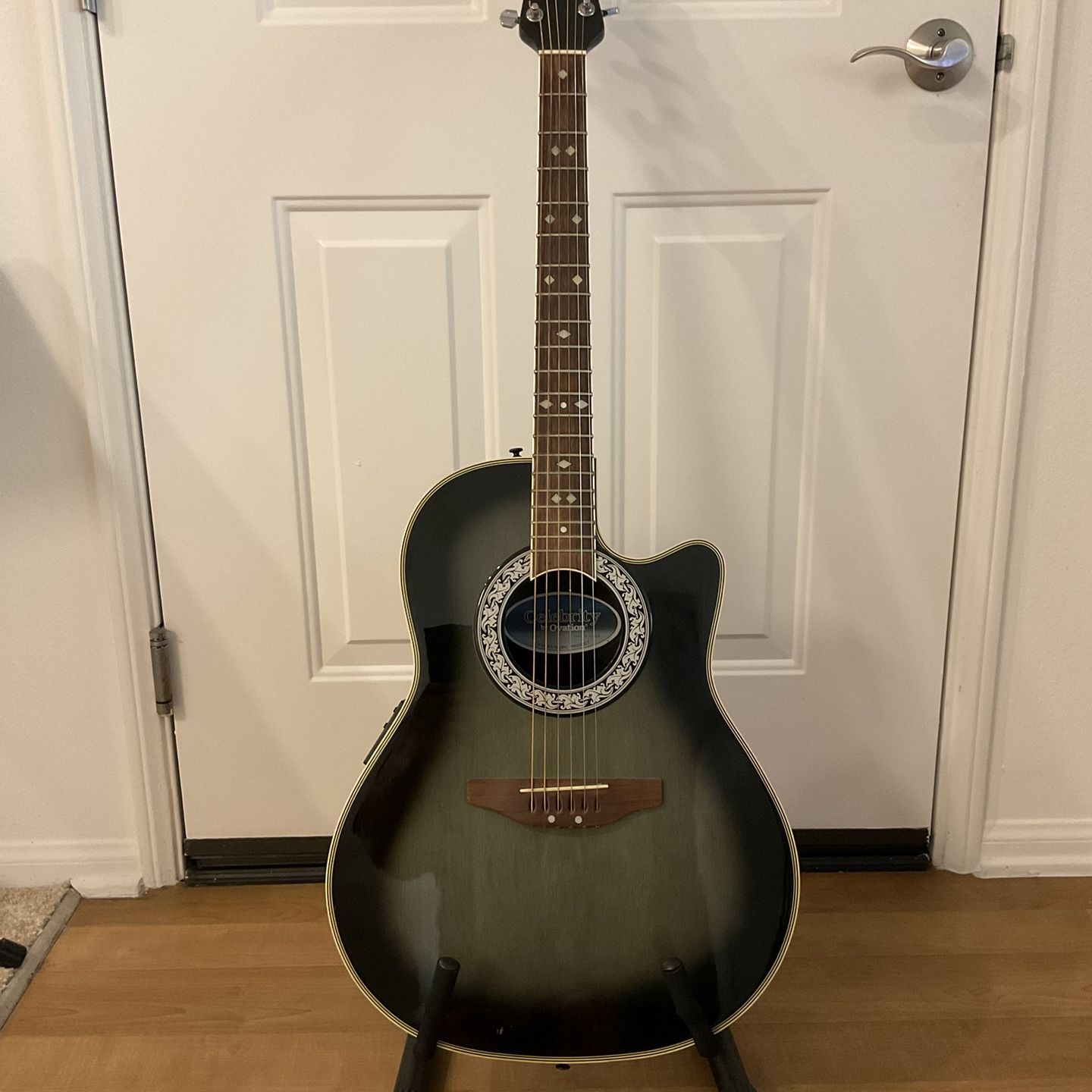 Ovation Celebrity CC57 shallow bowl w/ Ovation Case for Sale in
