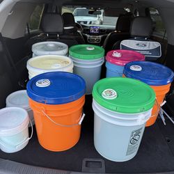 5 Gallons detergent buckets.