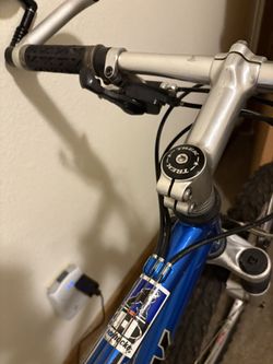 Trek 21 Speed Mountain Bike ride great