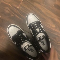 Panda dunks  Nike 9.5 men’s