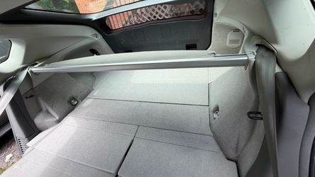 2010 Toyota Prius v 4Dr