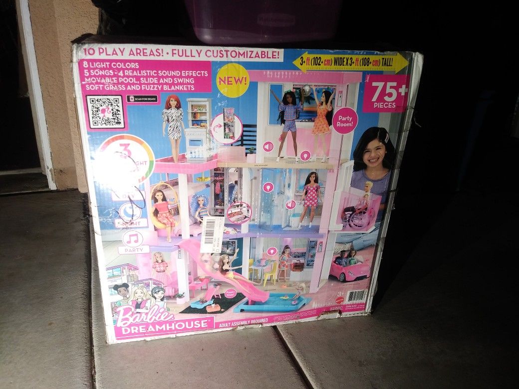 Barbie 3 Story Lights & Sounds Dreamhouse New In Box