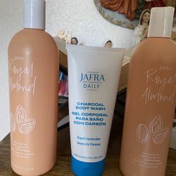 Aceite De Almendras Tres Productos Por $63 Dólares