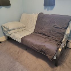 Futon w/ Bedding