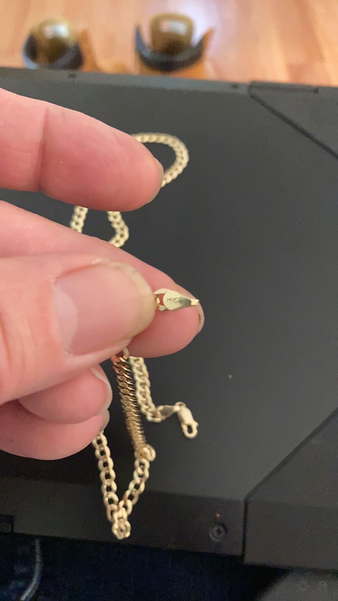 Cubin link gold chain