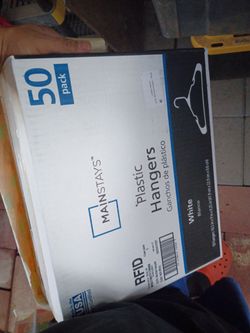 Box of hangers new