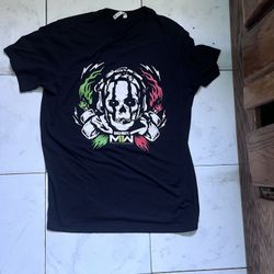 4 shirts and 1 nike hoodie 