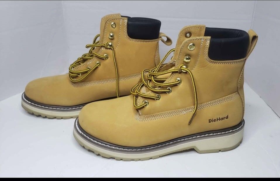 Diehard Hardcan DH-84101 Men's Soft Toe Nubuck Leather Work Boots Wheat Color Working men's size 11EE open box only tried on selling for only $60