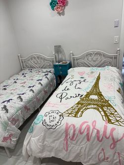 Twin bed