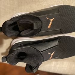 NWT Puma Rebel Womens Shoe Size 7 