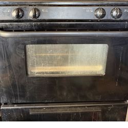 Frigidaire Oven Range In Working Condition