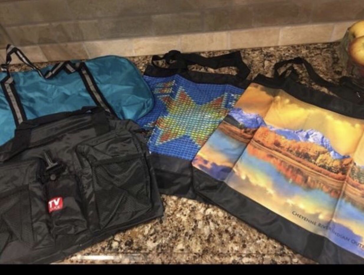 New 2 Duffle and 2 Tote bags