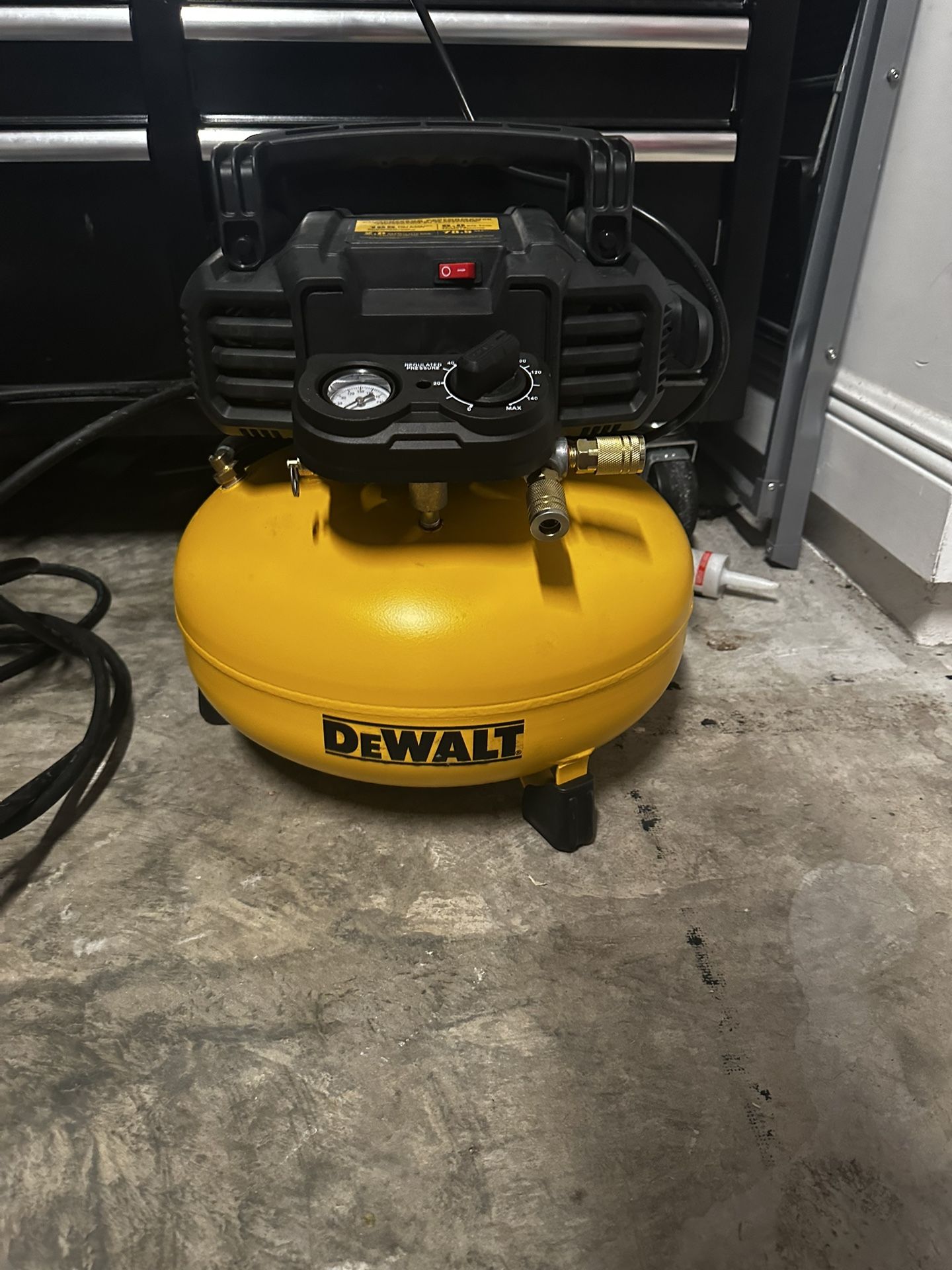 Dewalt Air Compressor Brand New With 100 Ft Hose
