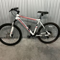 BICYCLE NORTHROCK 21 SPEED SIZE 26 BRAND NEW 