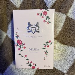 women’s perfume 