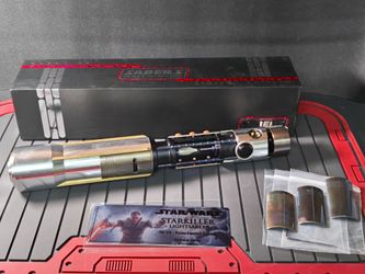 Raxus SK v4 Custom lightsaber