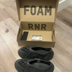 Onyx Foam Runners
