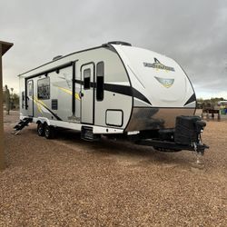 2022 Coachman Adrenaline 29’4 Toy Hauler