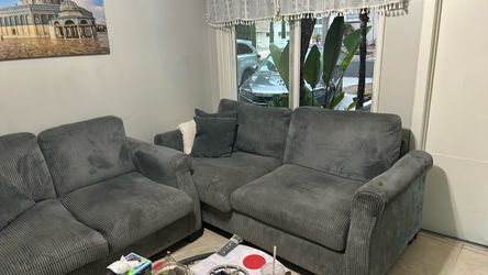 Couch n loveseat