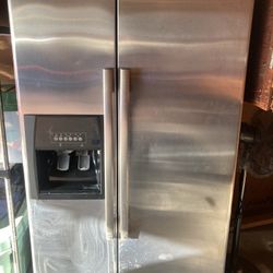 Whirlpool Refrigerator-used