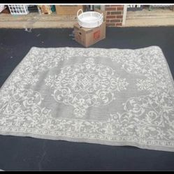 Area rug 