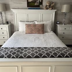 Gorgeous White Bed Set - Bedroom Furniture - SAME DAY DELIVERY - 0 MONEY DOWN 