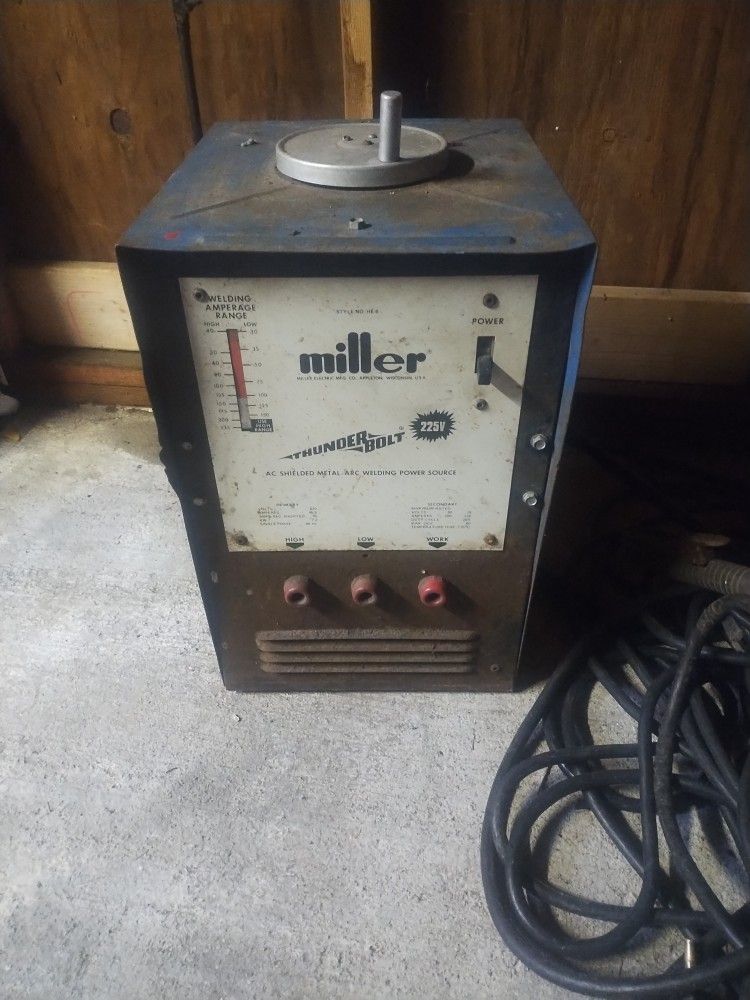 Miller Thunderbolt 225 Volt Stick Welder 100 Ft Leads