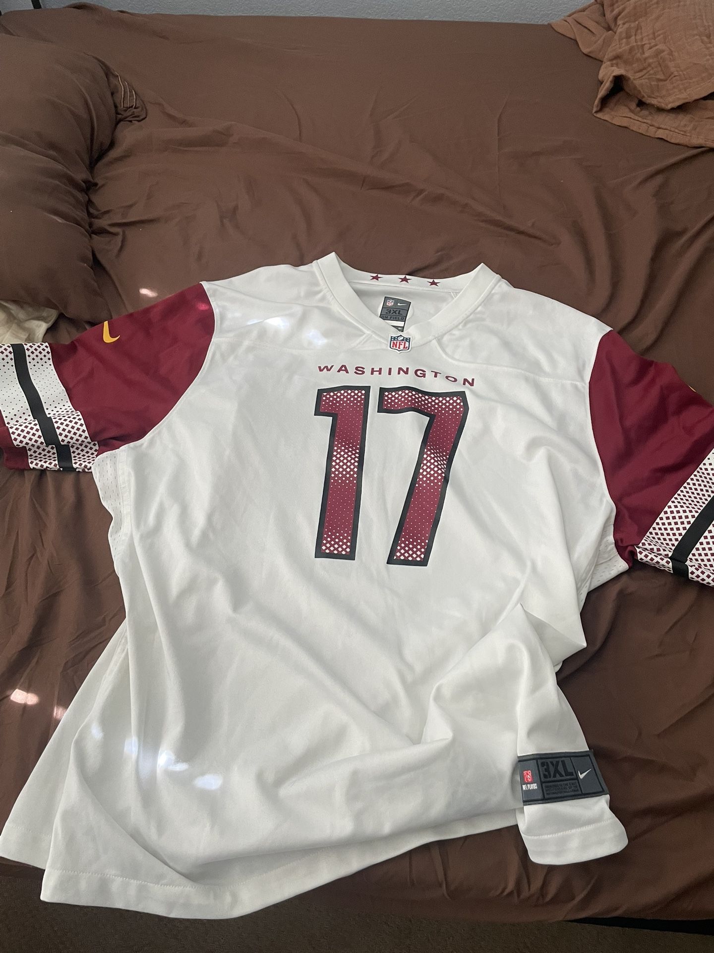 Terry McLaurin Commanders Jersey
