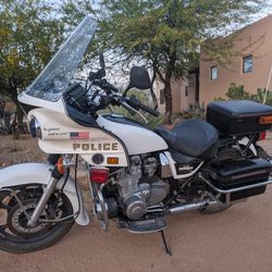 2002 Kawasaki KZ1000 Police.