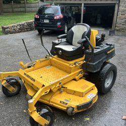 Hustler Super Z 60 inch zero turn mower