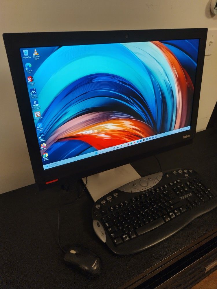 Lenovo 24 All In One System - $150 - 100% Perfect - Complete