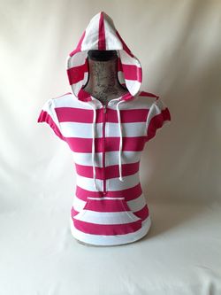 Sixteen girls pink/white striped short sleeve hoodie shirt size S
