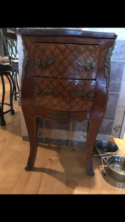 Marble top inlay table