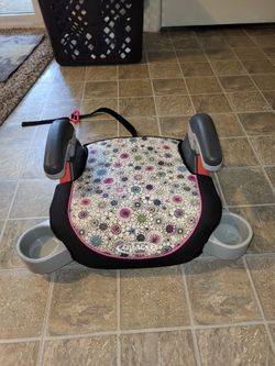 Graco Backless Booster Car Seat 