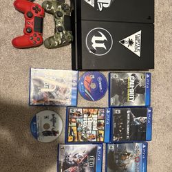 PlayStation 4 PS4 + 8 Games (hablo Espanol)