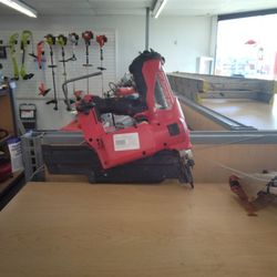 Milwaukee Framing Nailer 