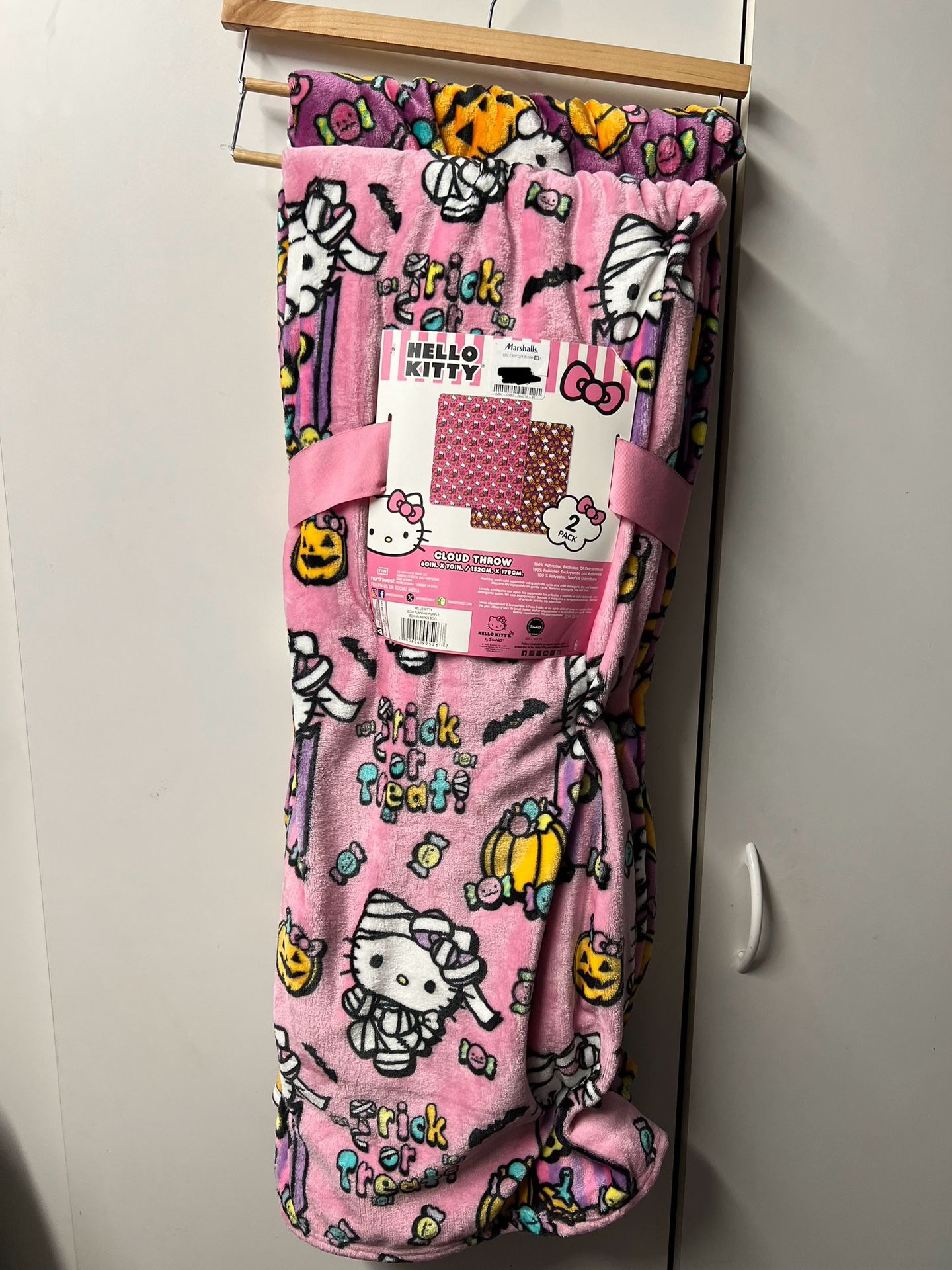 Hello Kitty Halloween Blanket