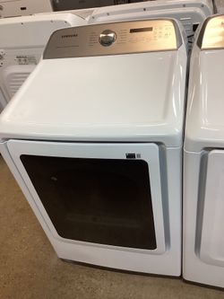 Samsung 7.5 cu.ft. Electric Dryer with Steam Sanitize