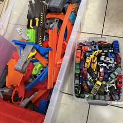 Hot Wheels Whole Bundle Lots Of Cars Tracks 
