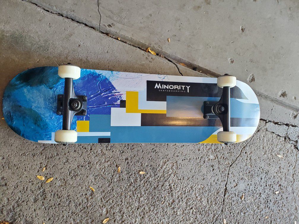 Minority Skateboard Like New