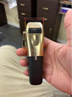 TPOB!! Limited Edition Gold Mini Play Clipper (Like New)