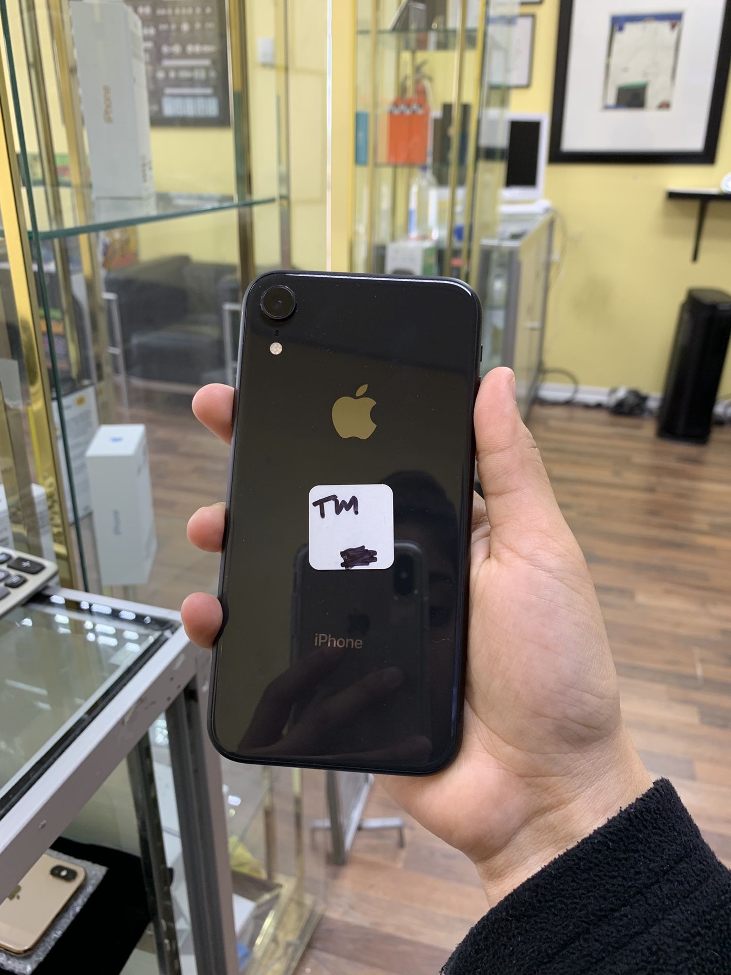 iPhone XR 64gb T-Mobile/Metro $600