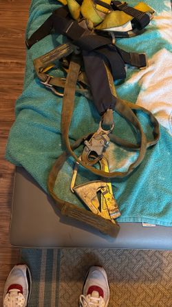 Safety -Climbing Gear/harness in good condition