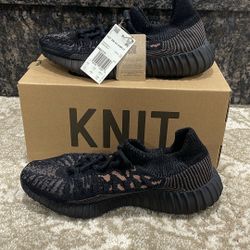 Yeezy 350 V2 Compact Size 6
