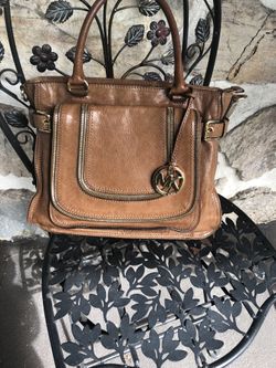 Michael kore hand bag