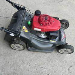 Honda HrX 217 Self-Propelled
